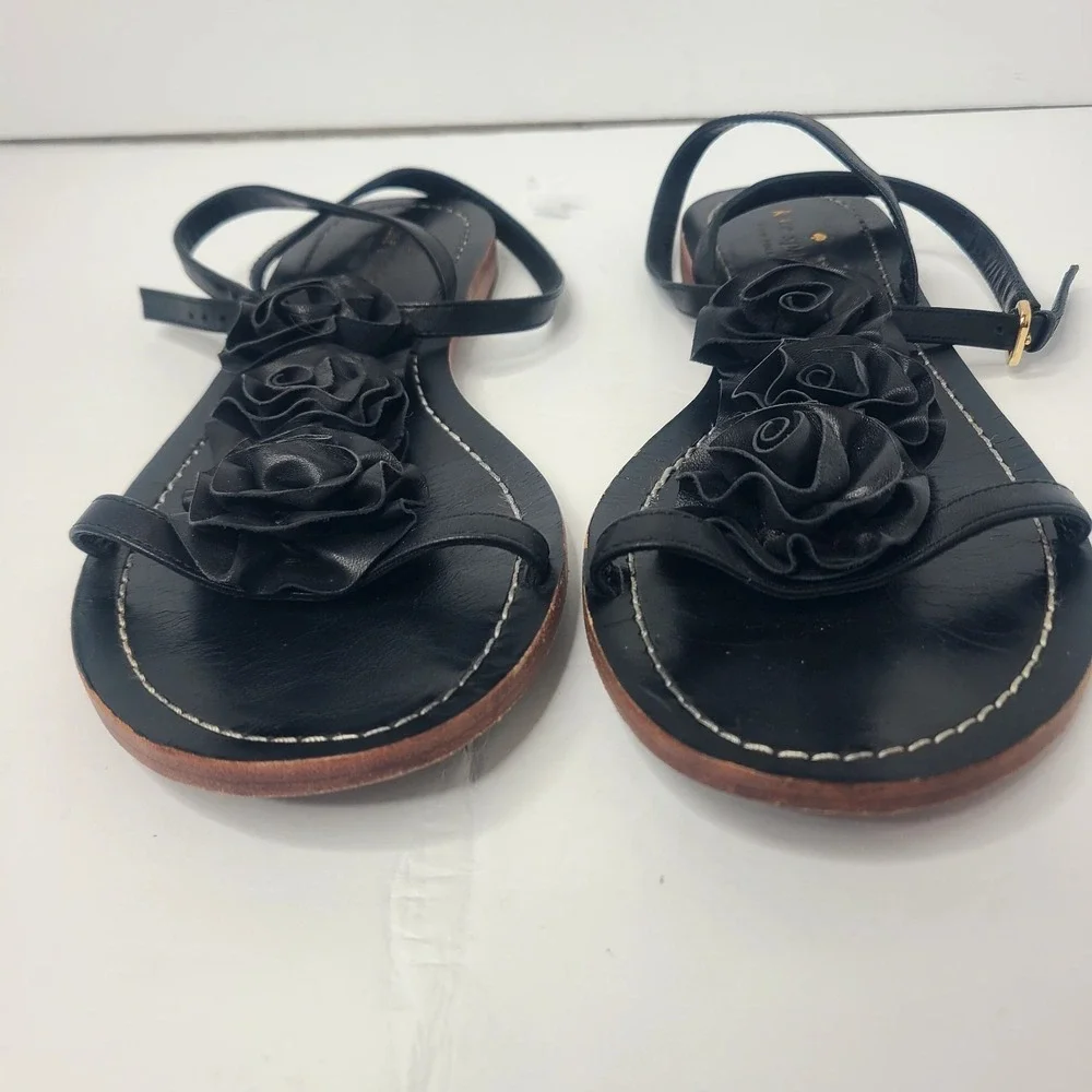 Kate Spade New York Caryl Black Leather Rosette Flower Flat Sandals Size 9.5